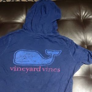 Long sleeve hooded vineyard Vines men's size small T-shirt